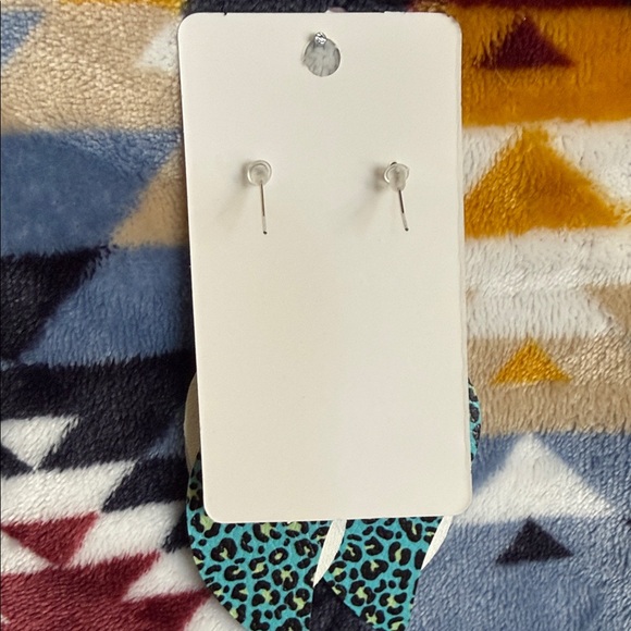 Chic Leopard Glitter Teardrop Earrings - Picture 3 of 3